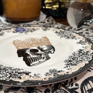 Royal Skull Dinner Plates set of 4